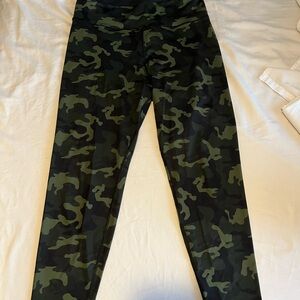 Poiika Camo Leggings